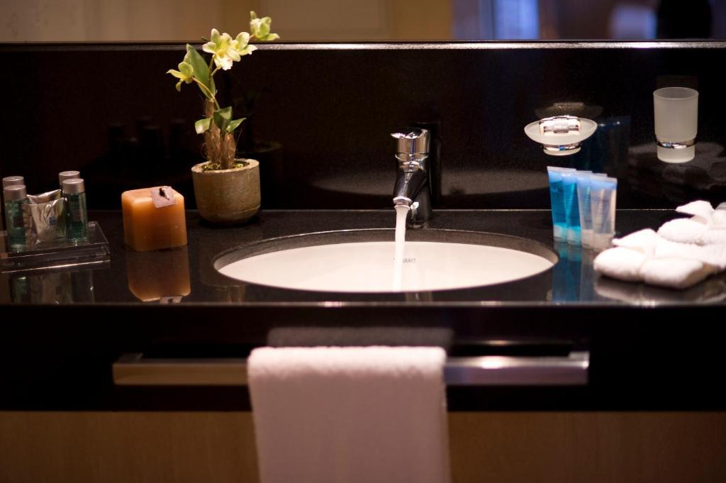 Parktower Suites Бейрут Номер фото