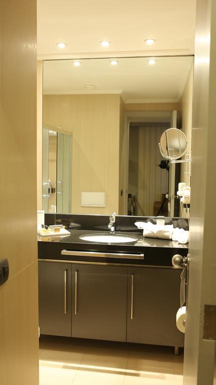 Parktower Suites Бейрут Екстер'єр фото